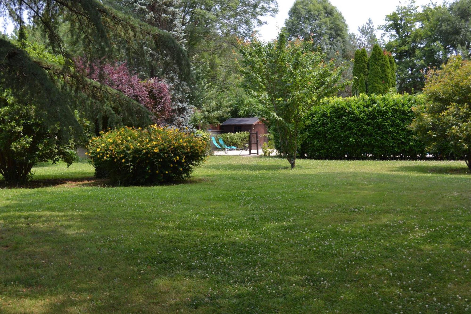 Les Bruyeres B&B Montbron Luaran gambar