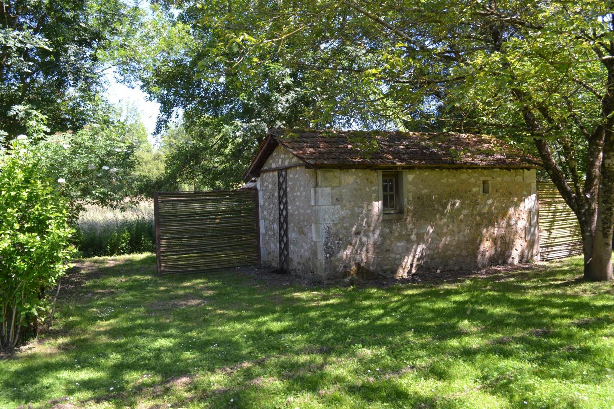 Les Bruyeres B&B Montbron Luaran gambar